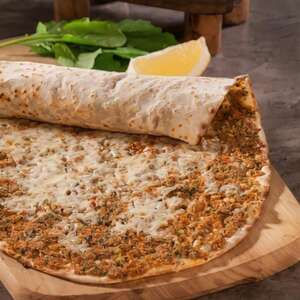Kaşarlı Antep lahmacun